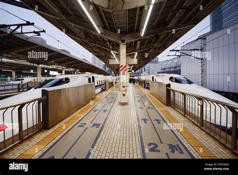 横浜駅 待ち合わせ そして、なぜかそこには宇宙人がいた